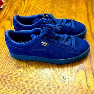 Puma Suede Classic Mono Gold Jr size 7C